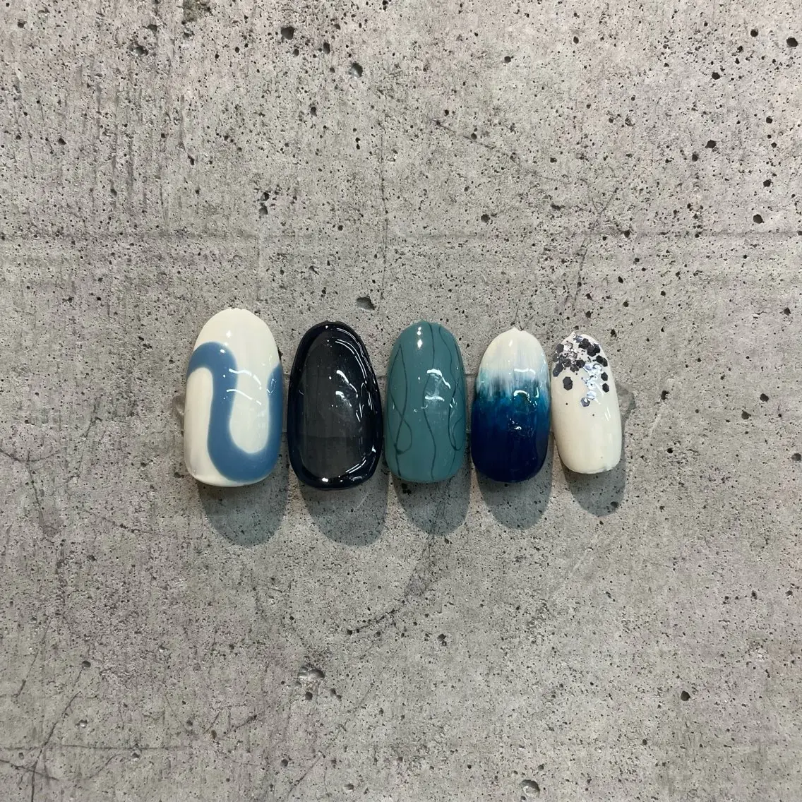 ネイル DISCO HAIR bello NAILのネイルデザイン