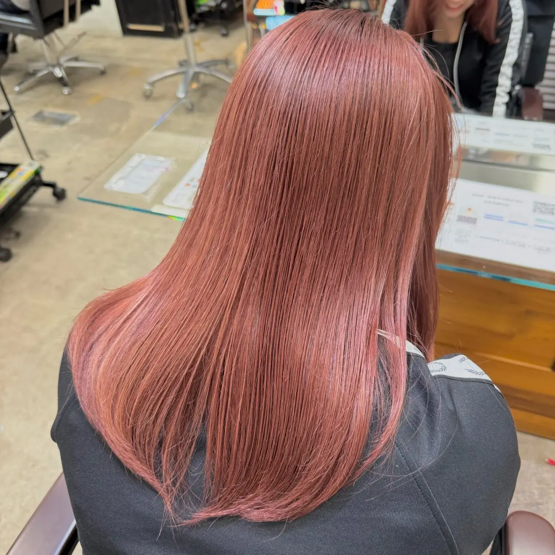 ロング カラー ブリーチ ピンクカラー カット ヘアカラー トリートメント 似合わせレイヤー カット/KANNAのヘアスタイル