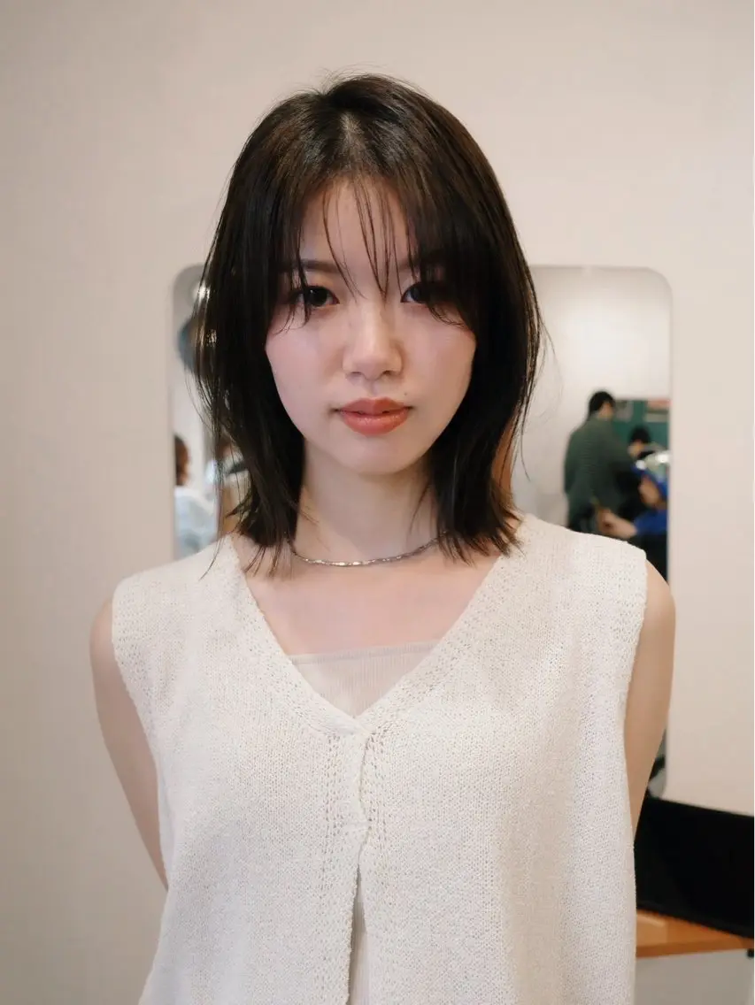 ミディアム カラー 池田 柑美のヘアスタイル