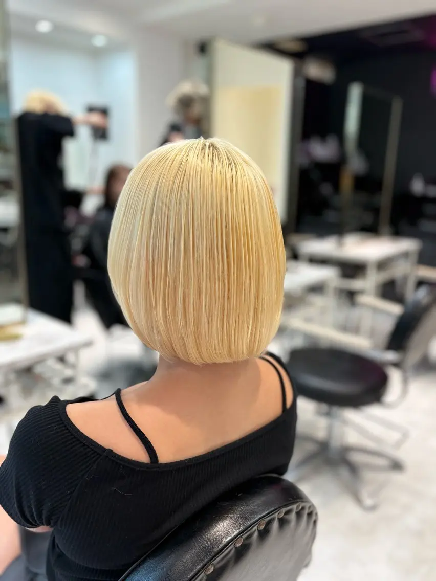 セミロング カラー ヘアカラー トリートメント ヘアセット 色落ち綺麗🩰ハイ トーン🎀RINKAのヘアスタイル