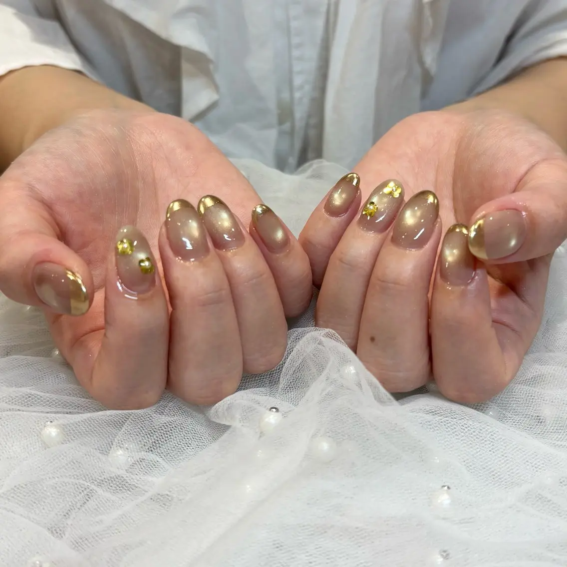 ネイル フレンチネイル ミラーネイル ハンドネイル 荒巻 めいのネイルデザイン