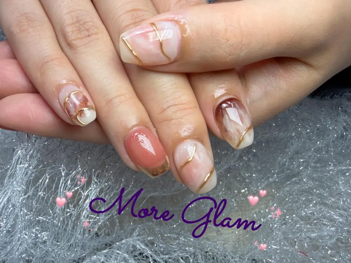 ネイル 長さ出し フットネイル フレンチネイル ジェルネイル ガラスフレンチ MoreGlam Nailsのネイルデザイン