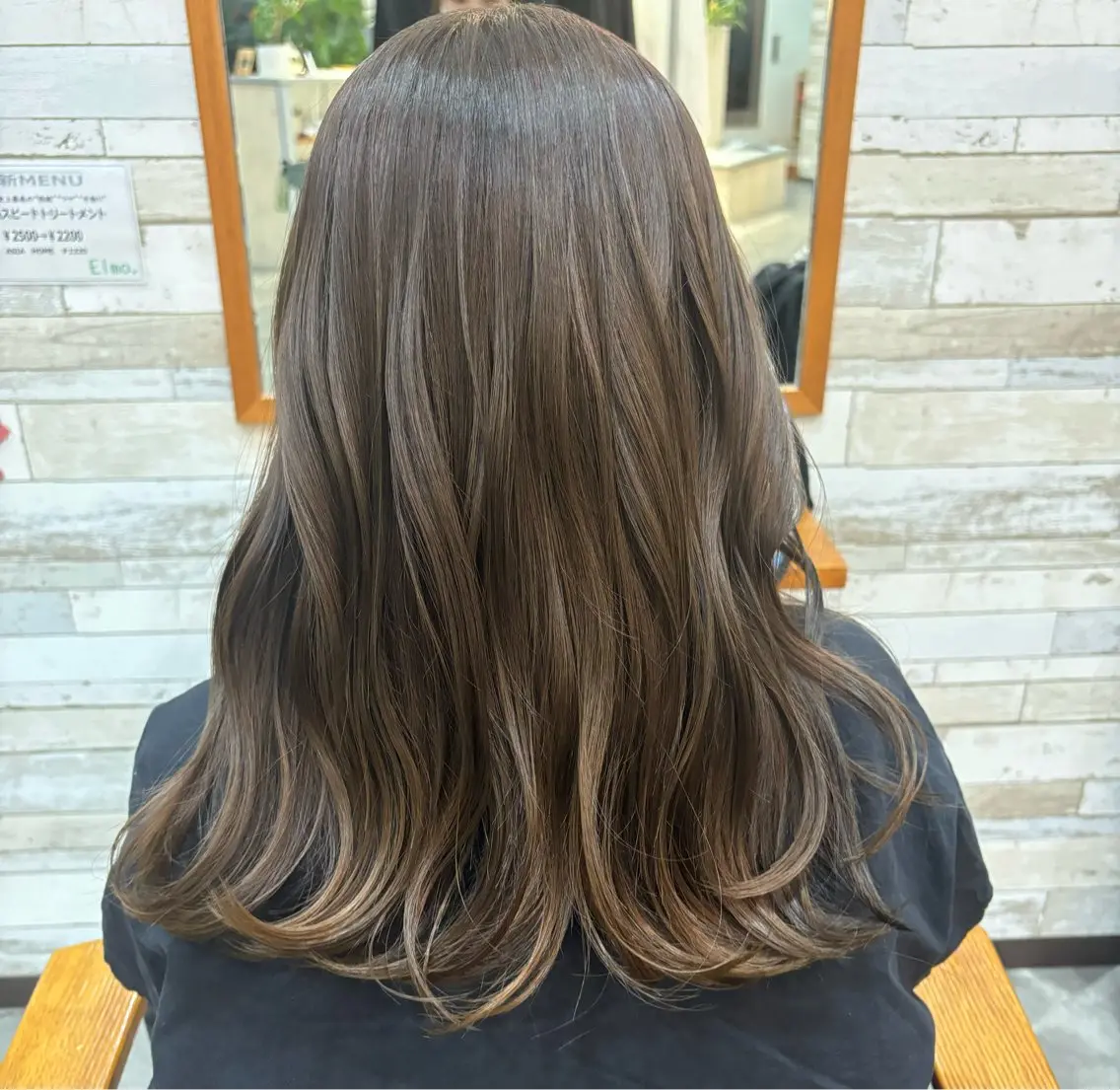 ミディアム カラー みや ゆうかのヘアスタイル