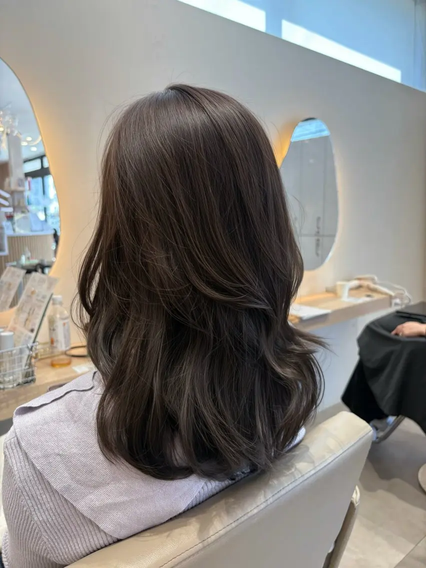 ロング カラー グレージュ ラベンダーカラー ラベンダーグレージュ ラベンダーグレー レイヤーカット カット ヘアカラー レイヤー/メンズ /パーマ/佐藤のヘアスタイル