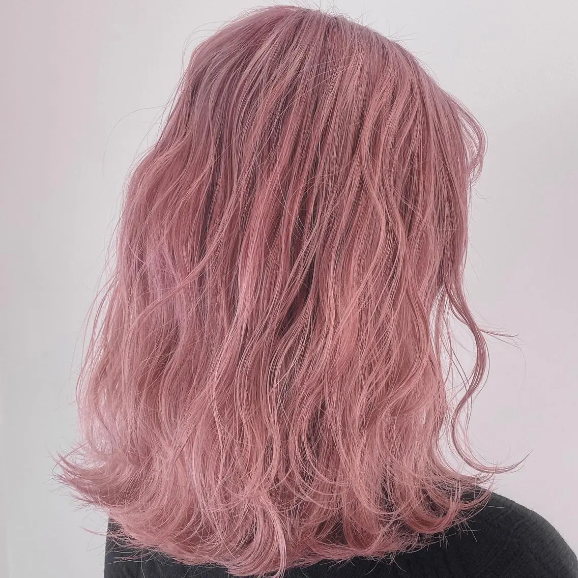 セミロング カット ヘアカラー 上川 開生のヘアスタイル