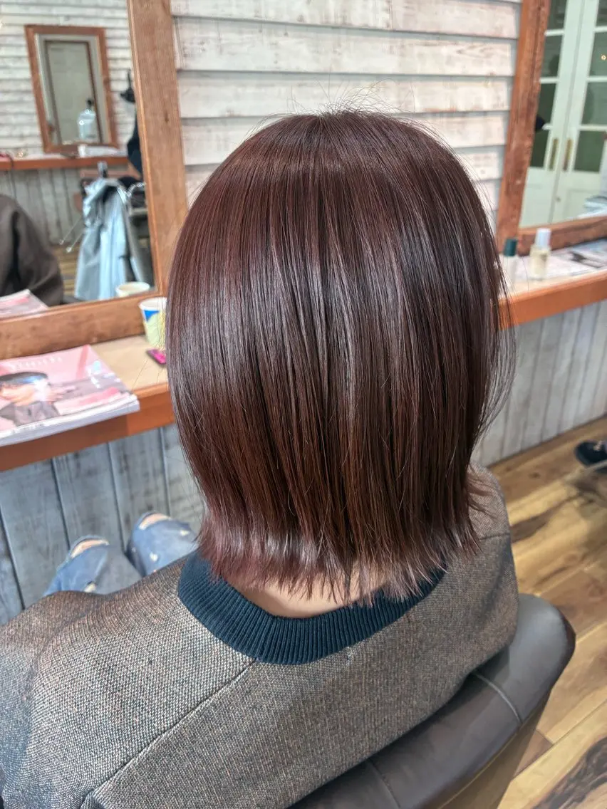 ミディアム カット ヘアカラー トリートメント 秋田弥生 /縮毛矯正/艶カラーのヘアスタイル
