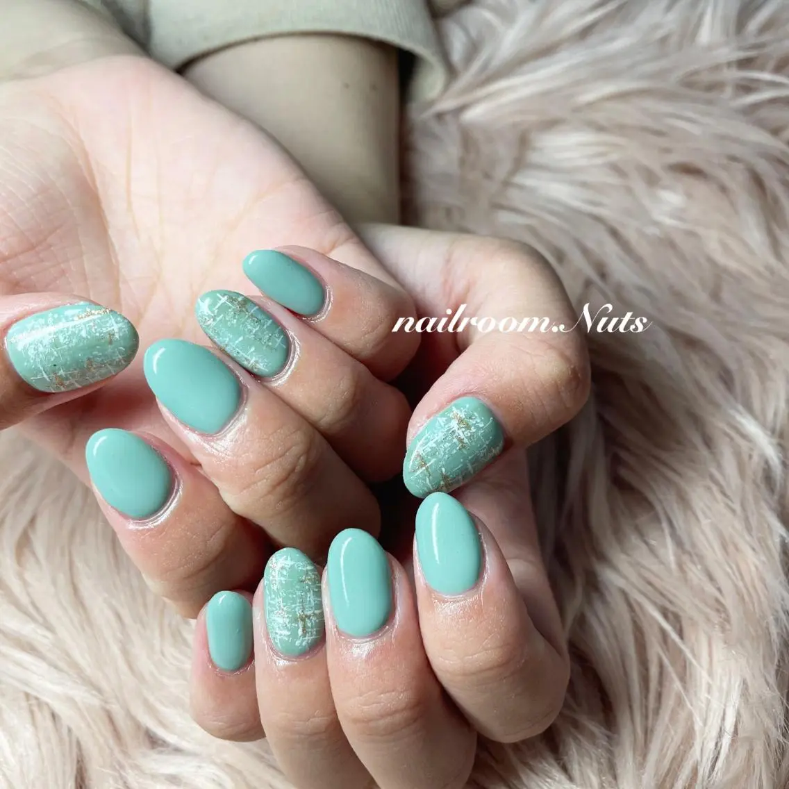 ネイル ハンドネイル nailsalon Nutsのネイルデザイン