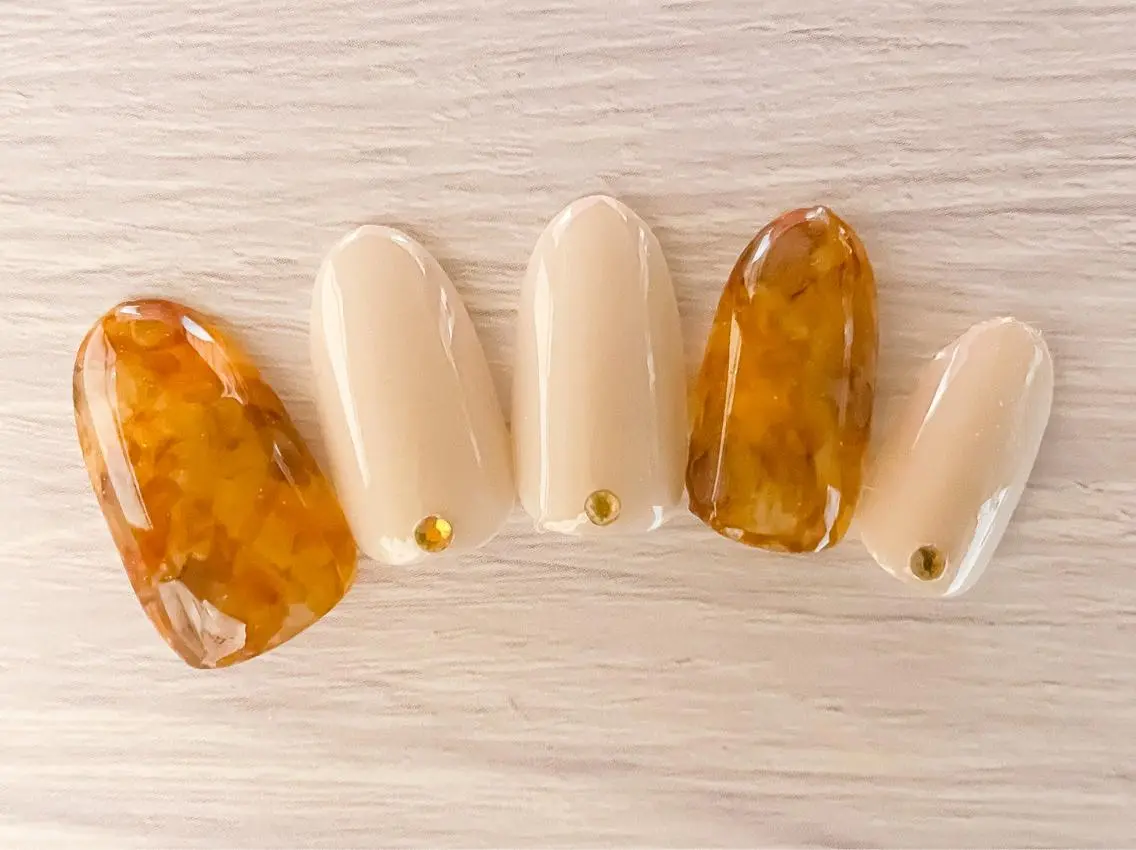 ネイル f'bloom L’ecrinのネイルデザイン