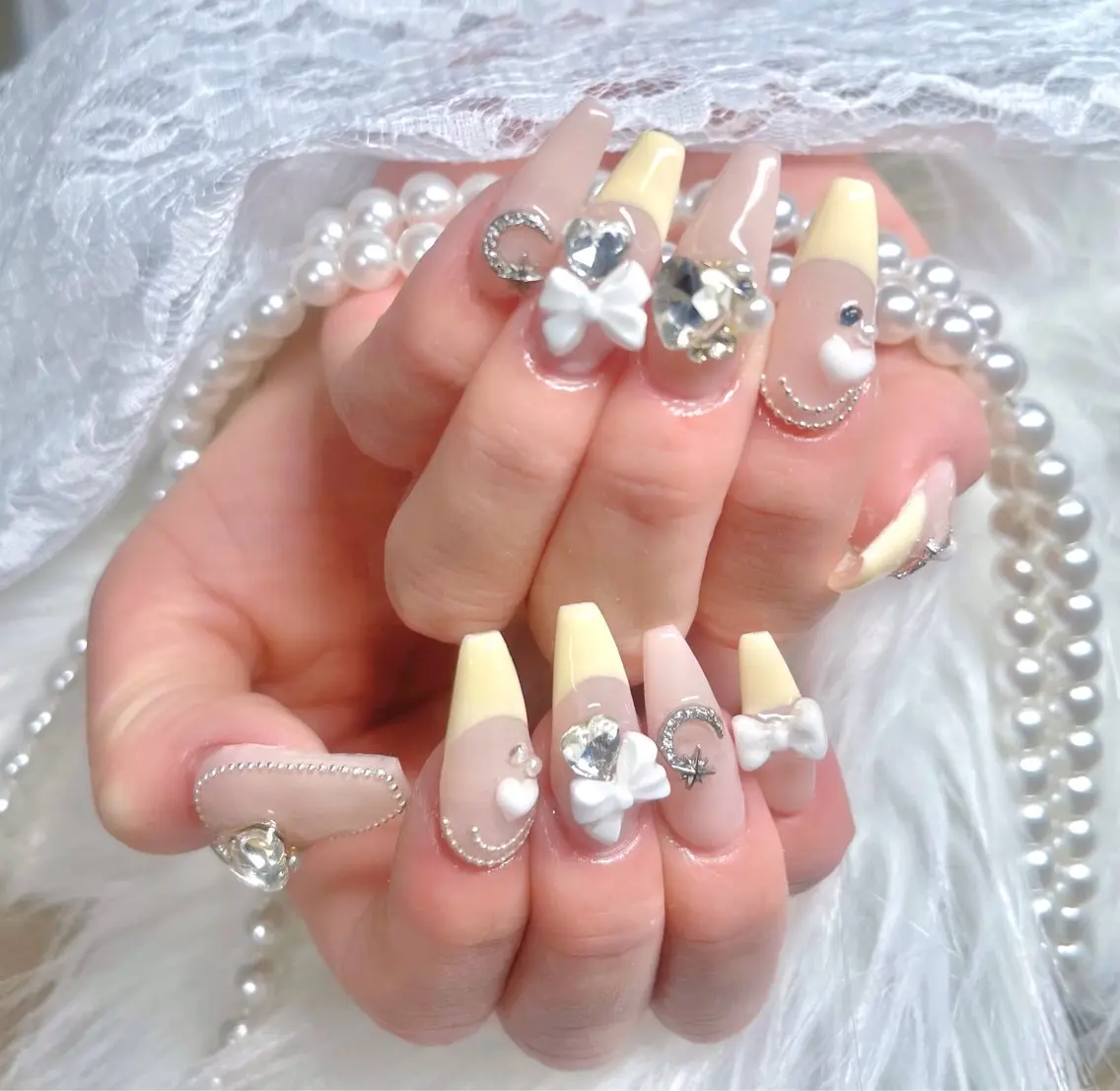 ネイル フレンチネイル ジェルネイル ハロウィン キラキラネイル 韓国ネイル H.baby Nail Salonのネイルデザイン