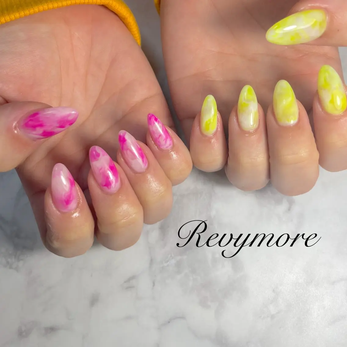 ネイル ジェルネイル キラキラネイル 韓国ネイル 大理石ネイル(マーブル) ニュアンスネイル nail salon Revymoreのネイルデザイン