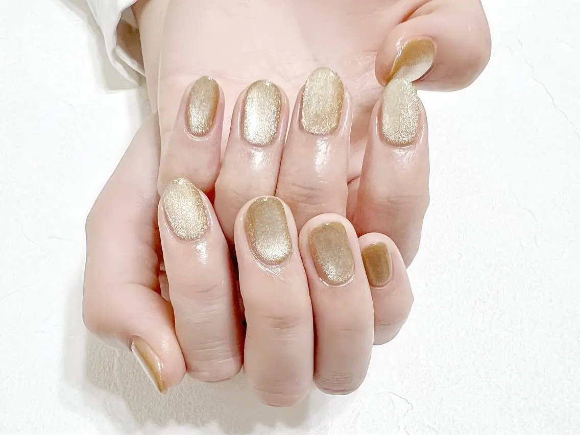 ネイル キラキラネイル マグネットネイル ビー玉ネイル ワンカラーネイル シンプルネイル rouse nail RISATOのネイルデザイン