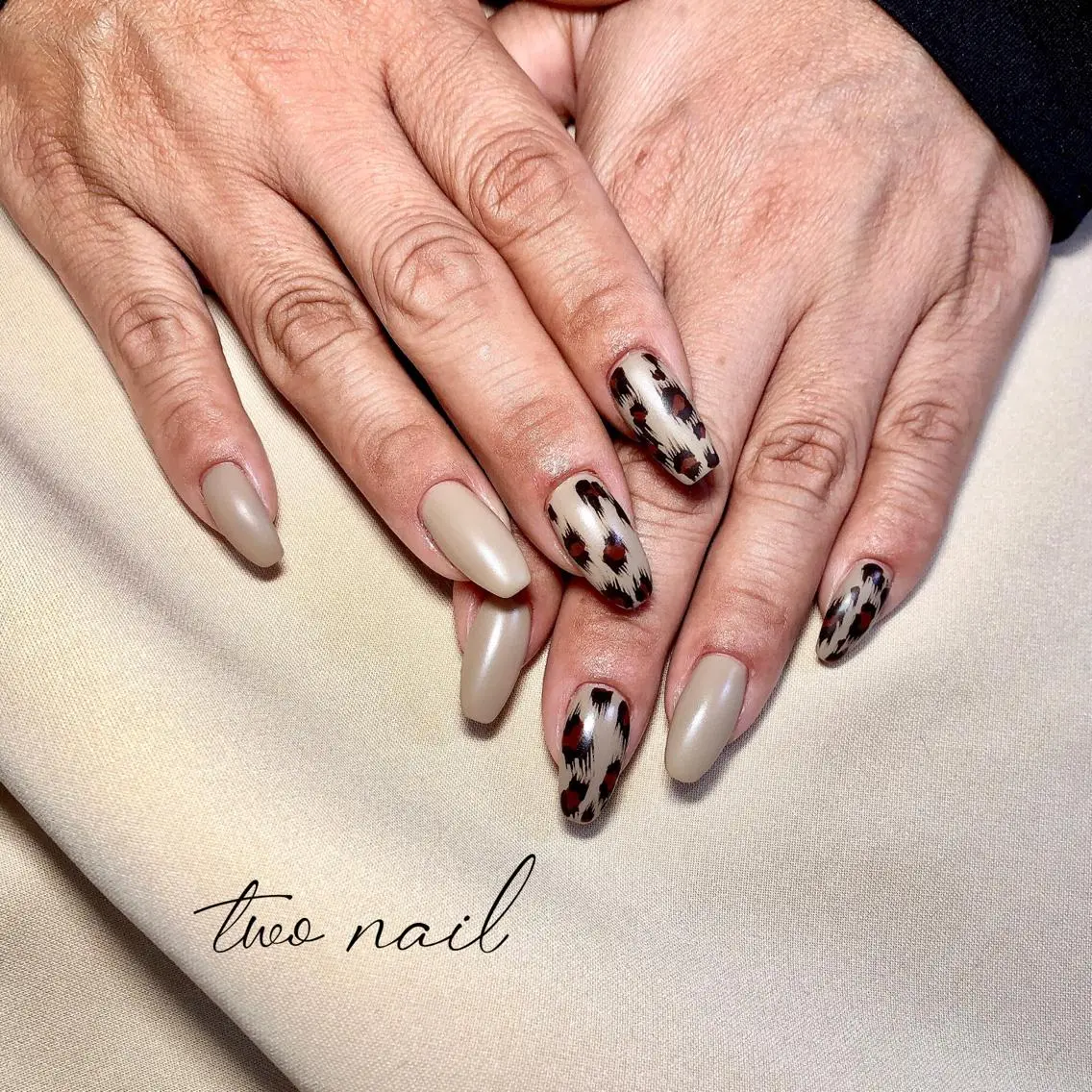 ネイル アートネイル フットネイル ハート ニュアンスネイル ホワイト two nailのネイルデザイン