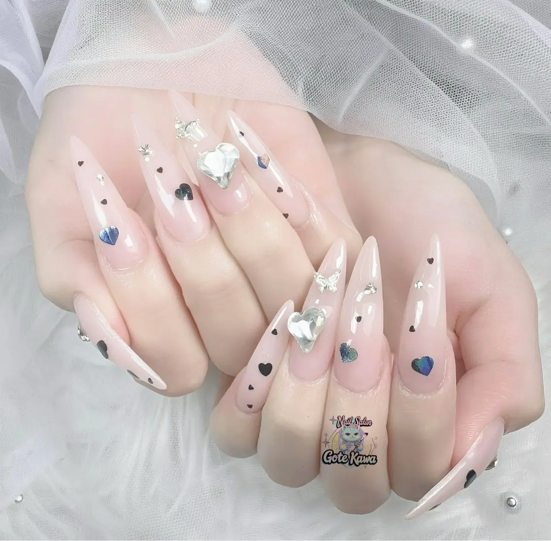 ネイル ハート ワンホンネイル ハンドネイル ハンドケア Gote Kawa nail salonのネイルデザイン