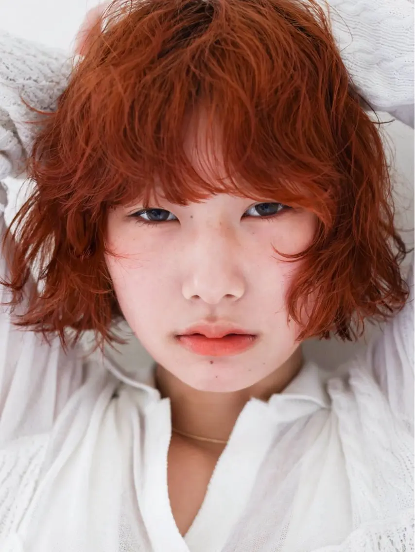 ショート カラー パーマ ハイライトカラー オレンジ ボブ 顔まわりレイヤー ハイライト カット ヘアカラー パーマ トリートメント パーマ /レイヤー 榛地渉馬 /矢場町のヘアスタイル