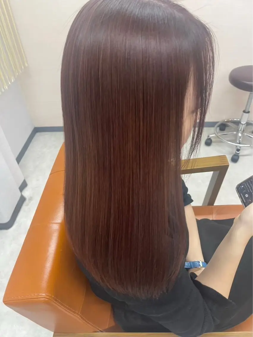 ロング 縮毛矯正 縮毛矯正 トリートメント ハイトーンカラー / kureaのヘアスタイル
