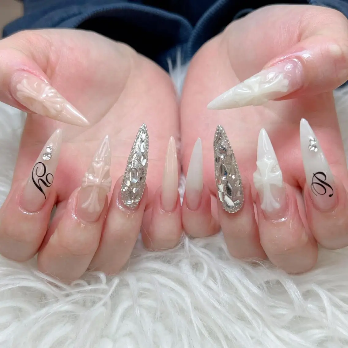 ネイル ハンドネイル ハンドケア Anh Nail 歌舞伎町のネイルデザイン