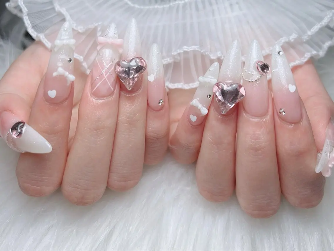 ネイル オーロラネイル ボルドー ブラウン 氷ネイル・うるうるネイル キラキラネイル ハンドネイル Sora  Nail 長さ出し専門店のネイルデザイン