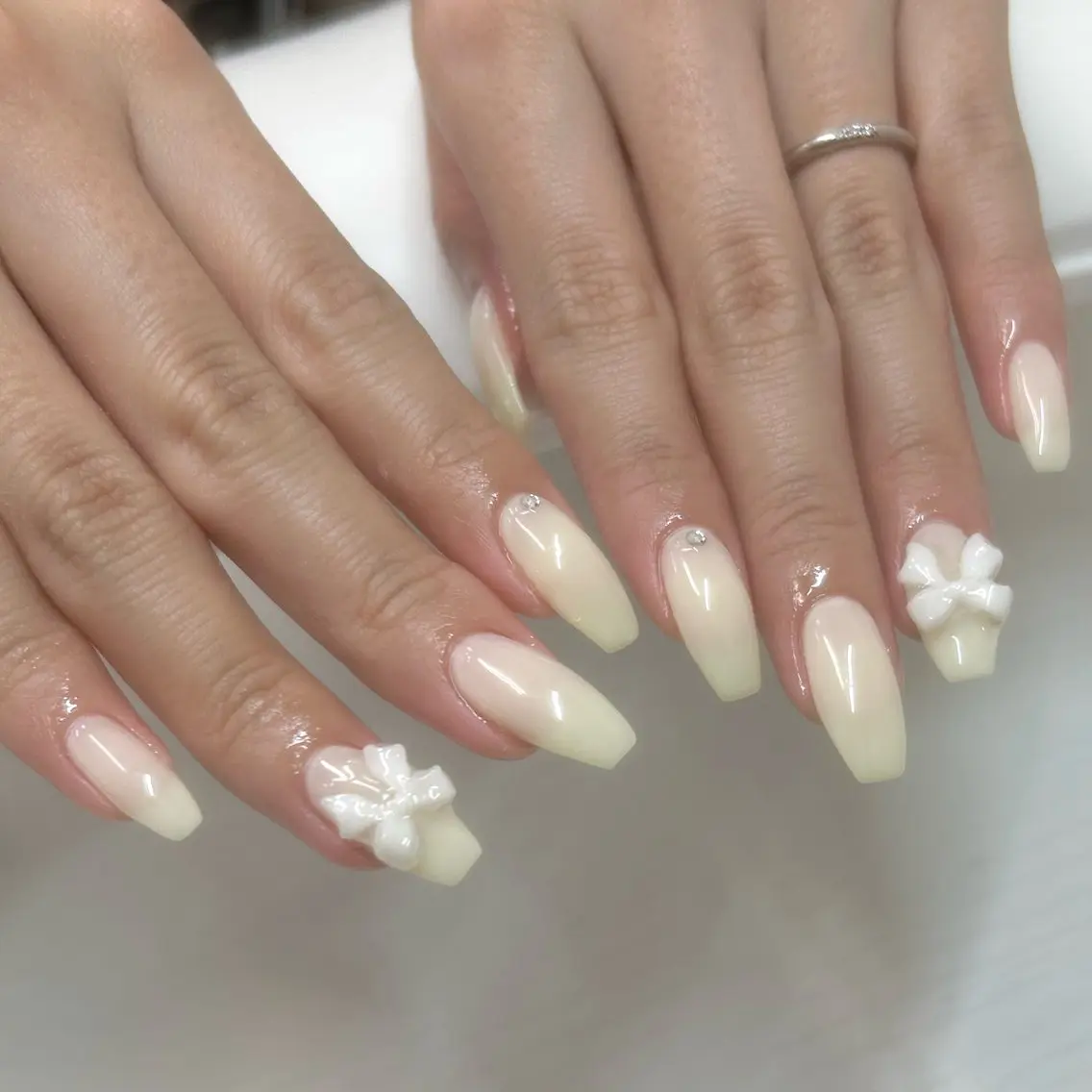 ネイル ワンカラーネイル ハンドネイル 期間限定｜¥2200 ｜rianのネイルデザイン