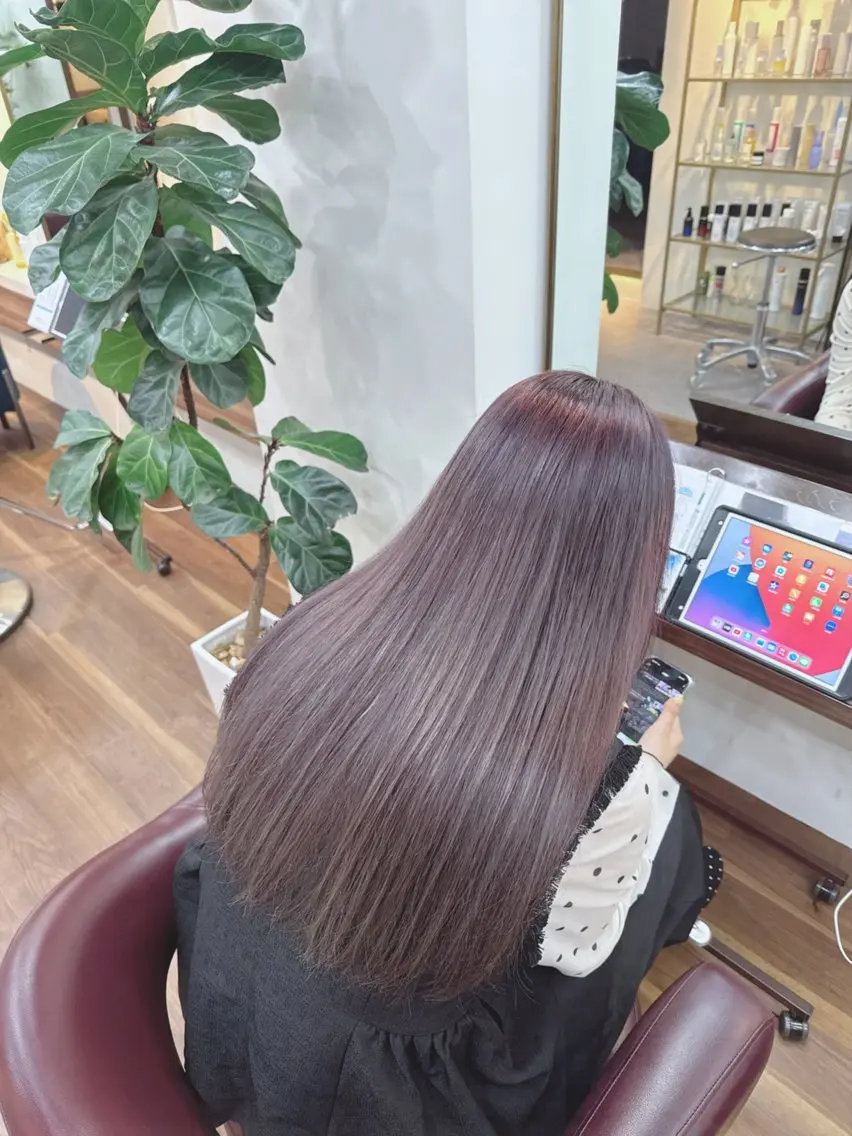 カラー 桑村 菜々のヘアスタイル