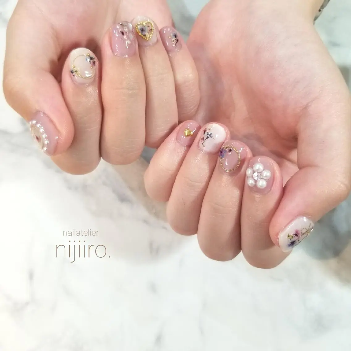 ネイル ハンドネイル nijiiro🌈 サトウのネイルデザイン