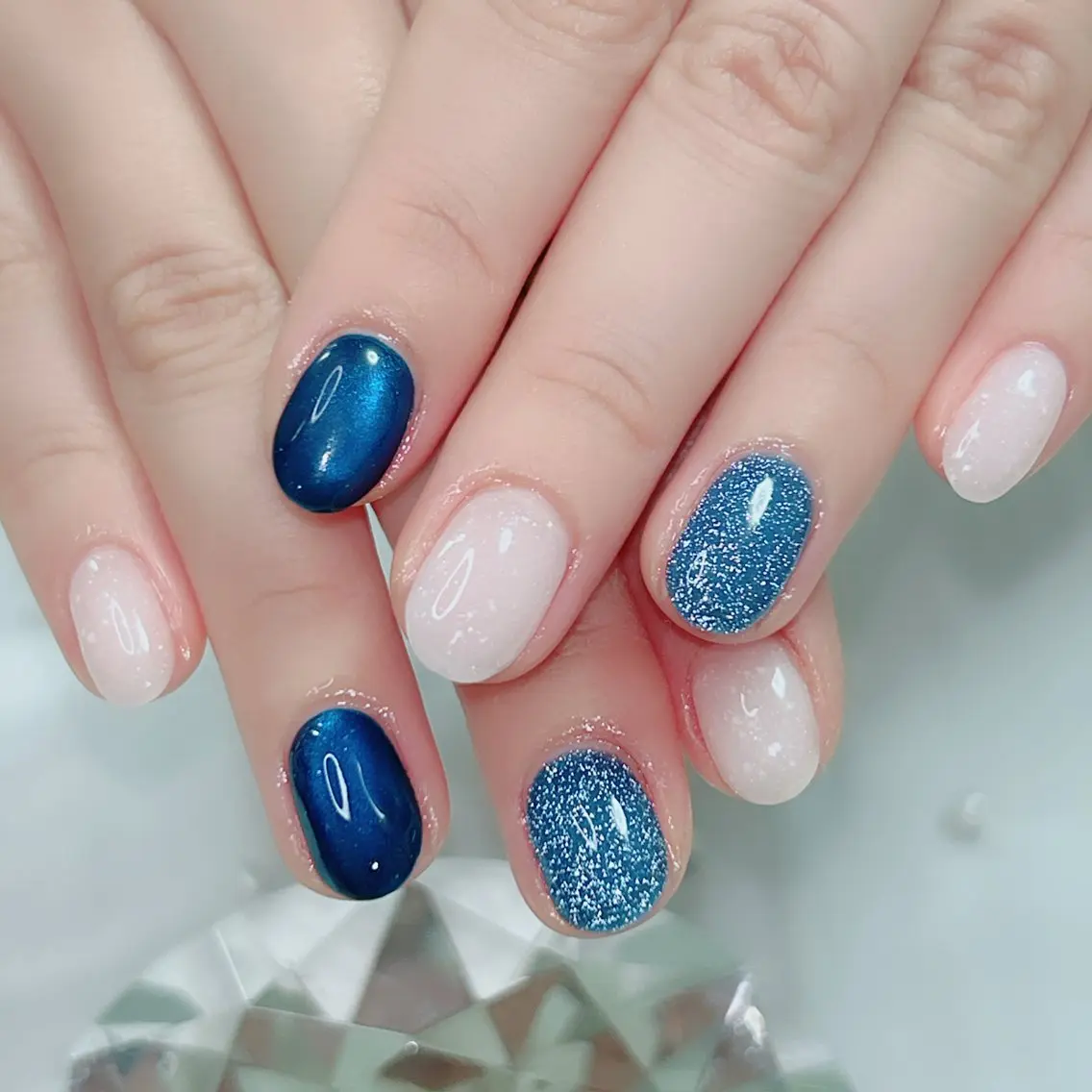 ネイル オーロラネイル ミラーネイル オフィスネイル ワンカラーネイル シンプルネイル ハンドネイル Cute Tips nailのネイルデザイン