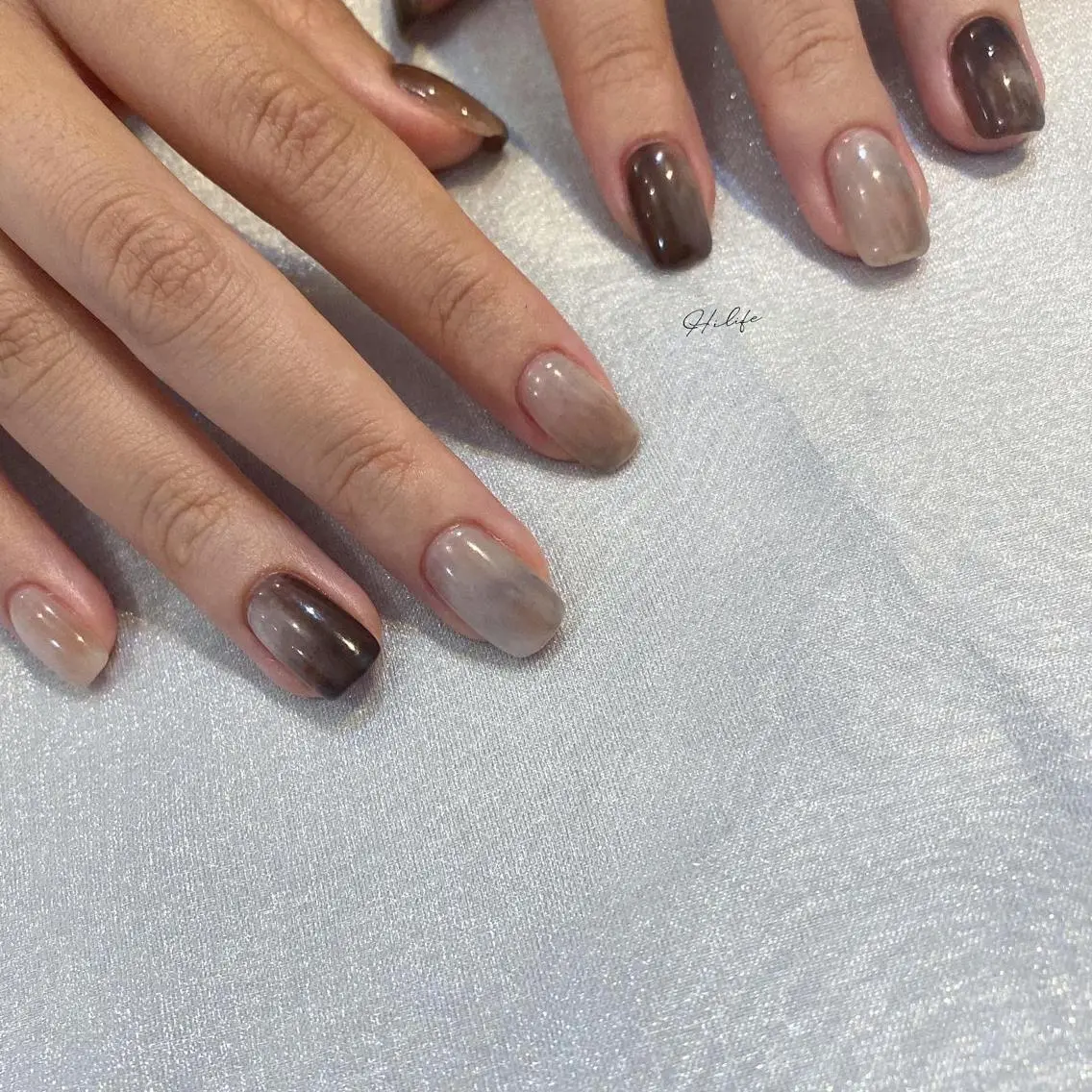 ネイル ブラウン ネイルチップ ハンドネイル Nail Adore.のネイルデザイン