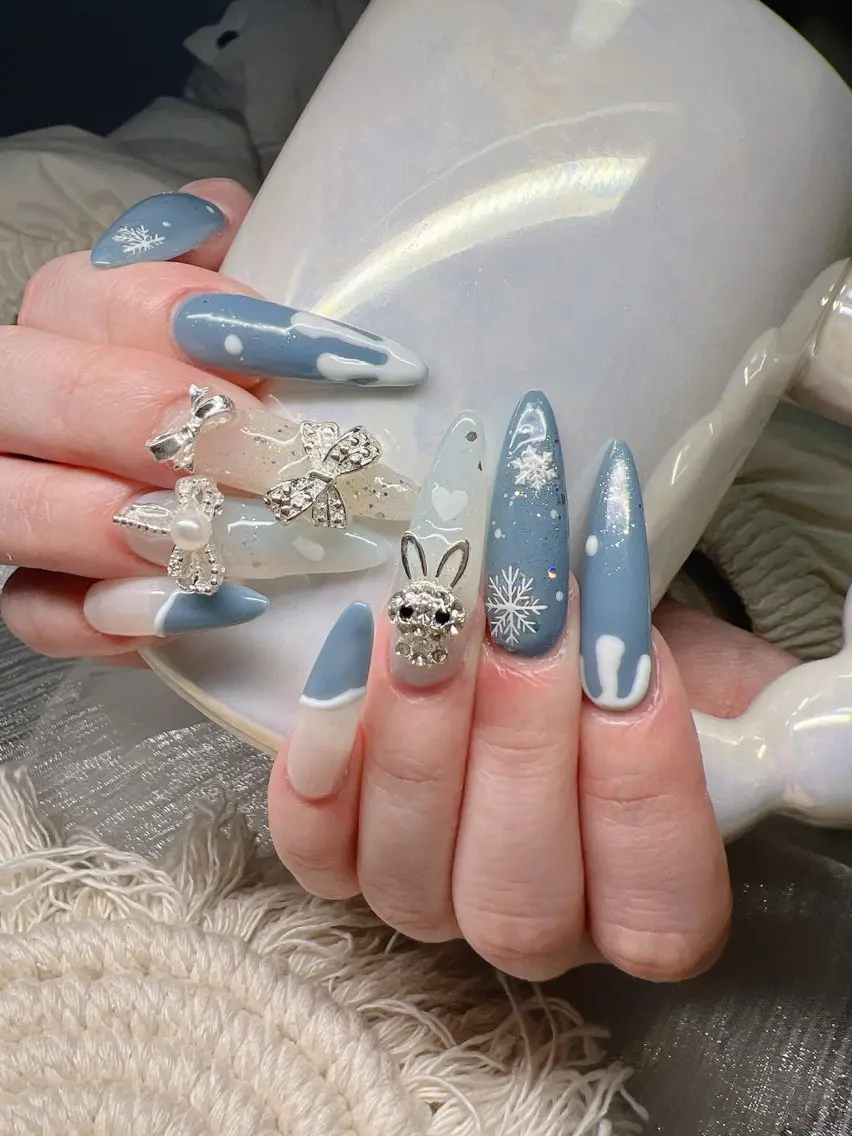 ネイル オーロラネイル チークネイル 長さ出し フットネイル フレンチネイル ハンドネイル Lee Nailsのネイルデザイン