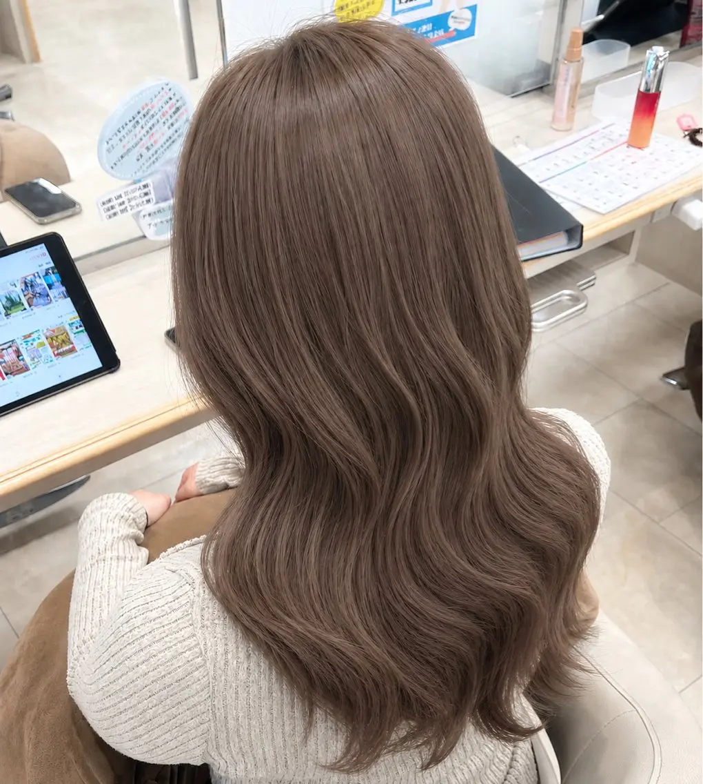 ミディアム ヘアカラー ✨盛れ×似合わせ💞 matsuri🌱のヘアスタイル