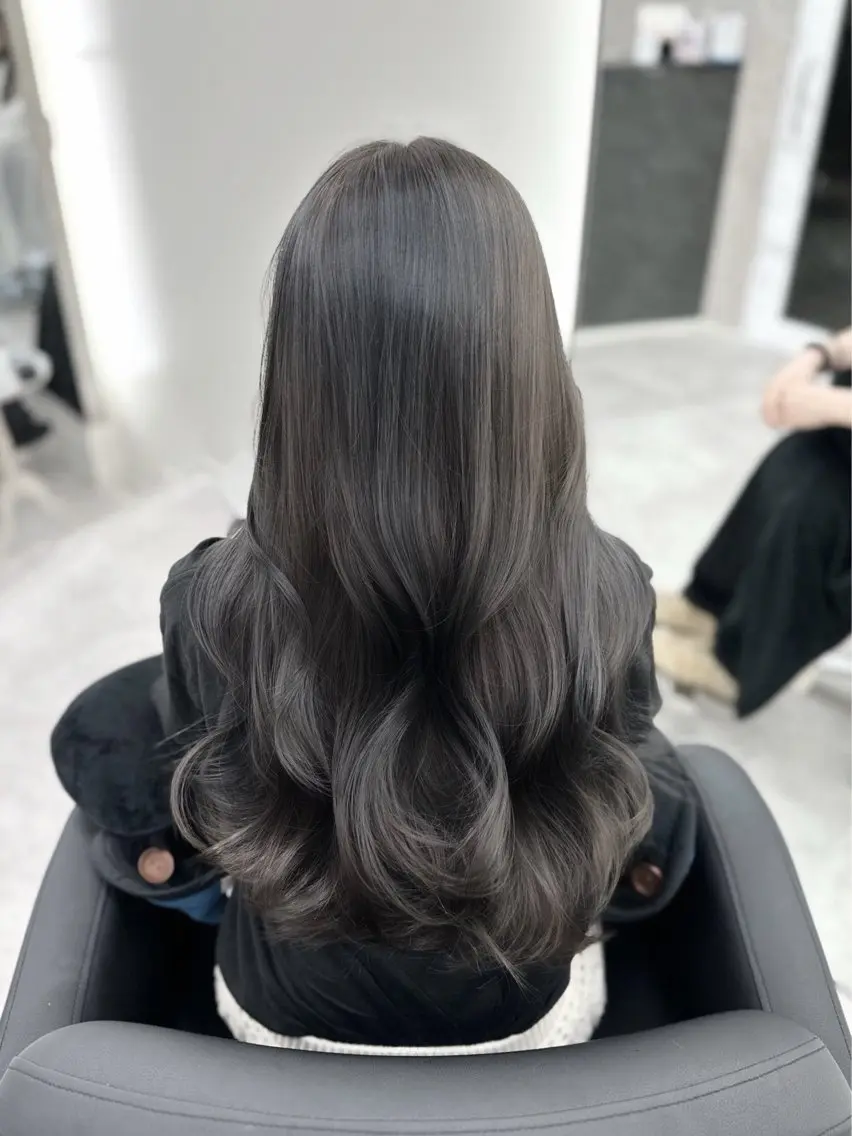 ロング カラー ベージュカラー ブリーチ ダブルカラー ブリーチなしカラー ヘアカラー なんば髪質改善カラー Ardoreのヘアスタイル