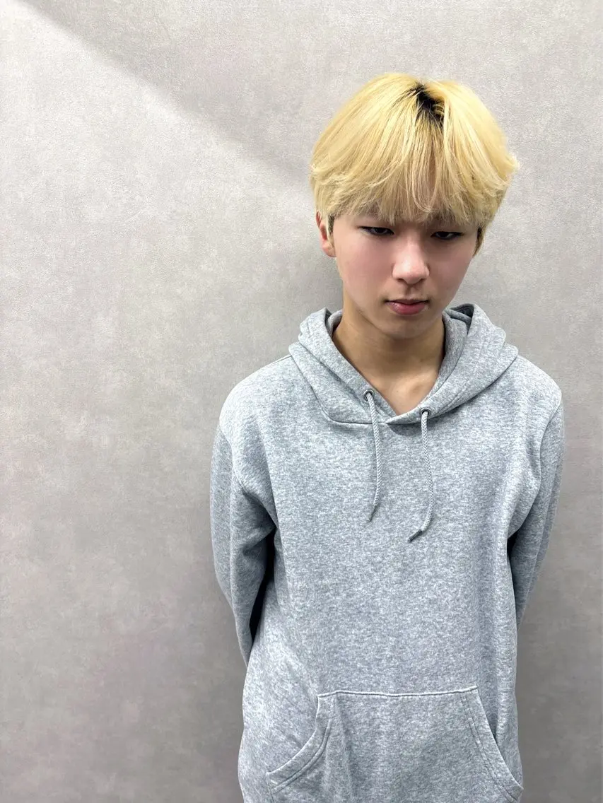 韓国カット+ケアブリーチ＋カラーの写真