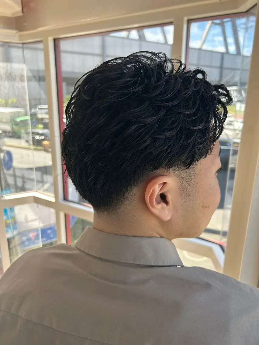 メンズ フェードカット カット メンズパーマ/メンズ カット/たばたよしきのヘアスタイル