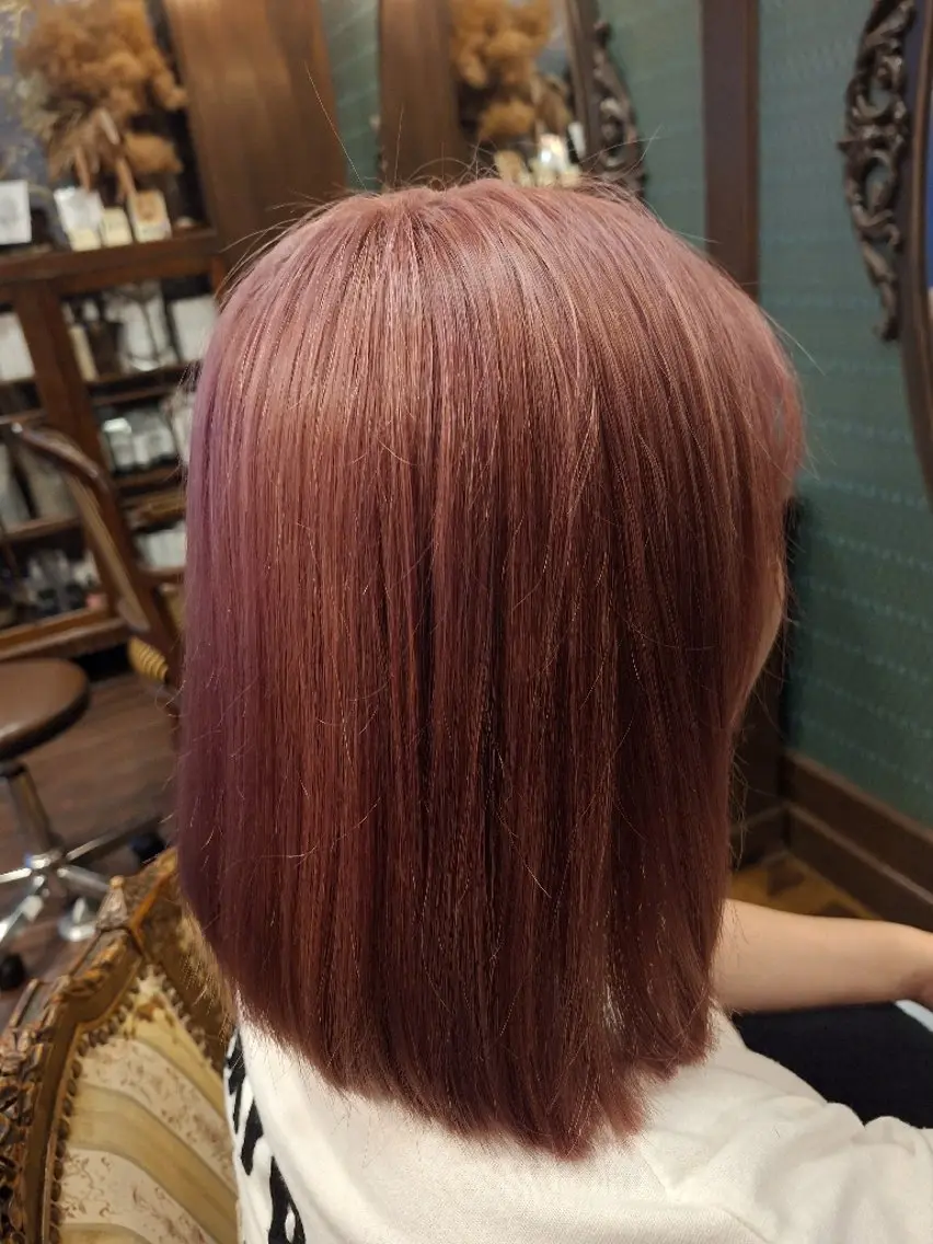 ミディアム カラー ブリーチ ピンクカラー ヘアカラー 名前のない美容室 mikiのヘアスタイル