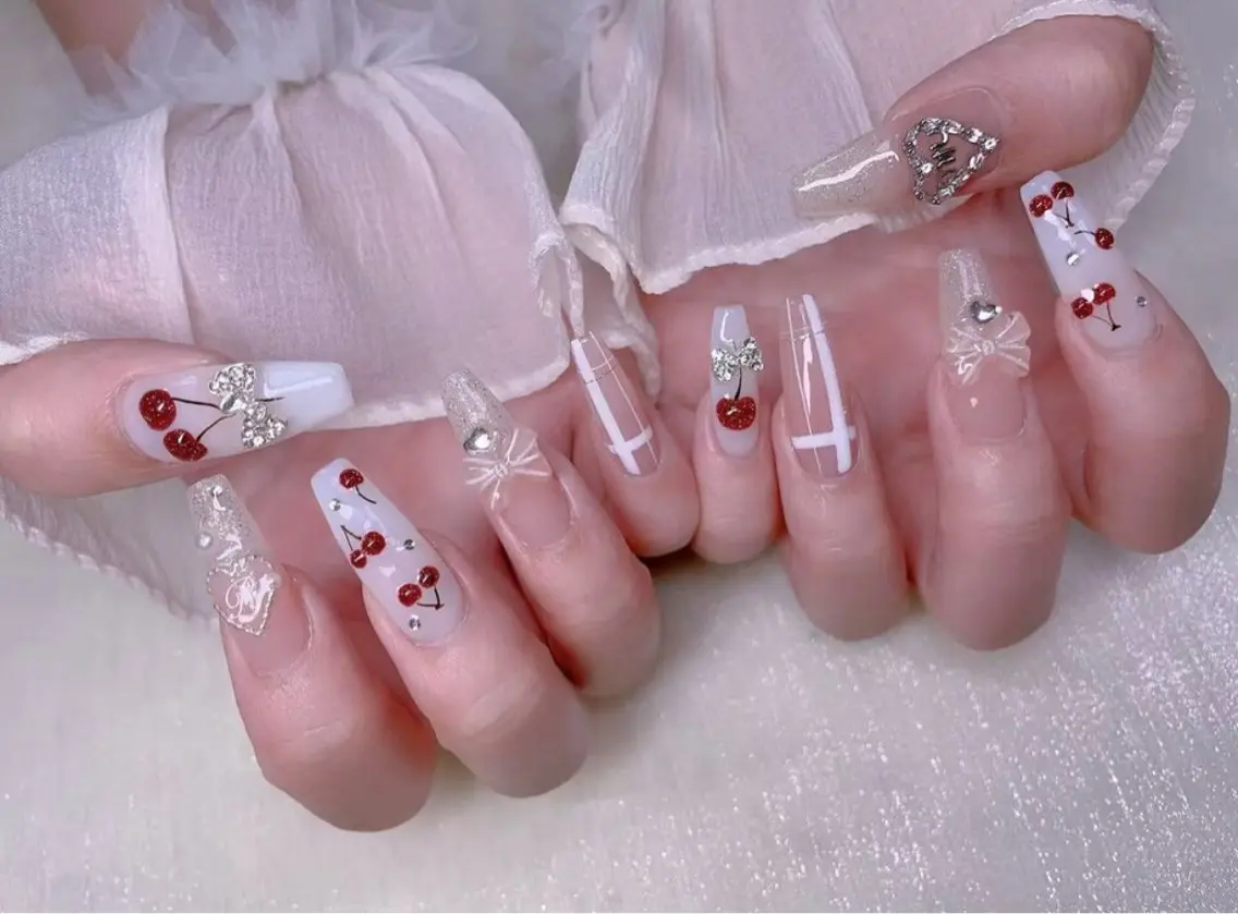 ネイル オーロラネイル フットネイル 韓国ネイル ラメ(グリッター) ラメグラデーション ハンドネイル Belle nail salon 新小岩のネイルデザイン