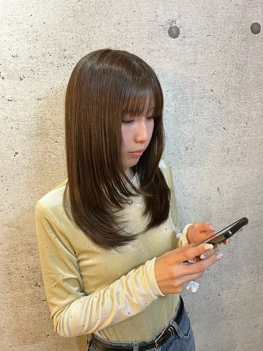 セミロング レイヤーカット rina 🤍のヘアスタイル