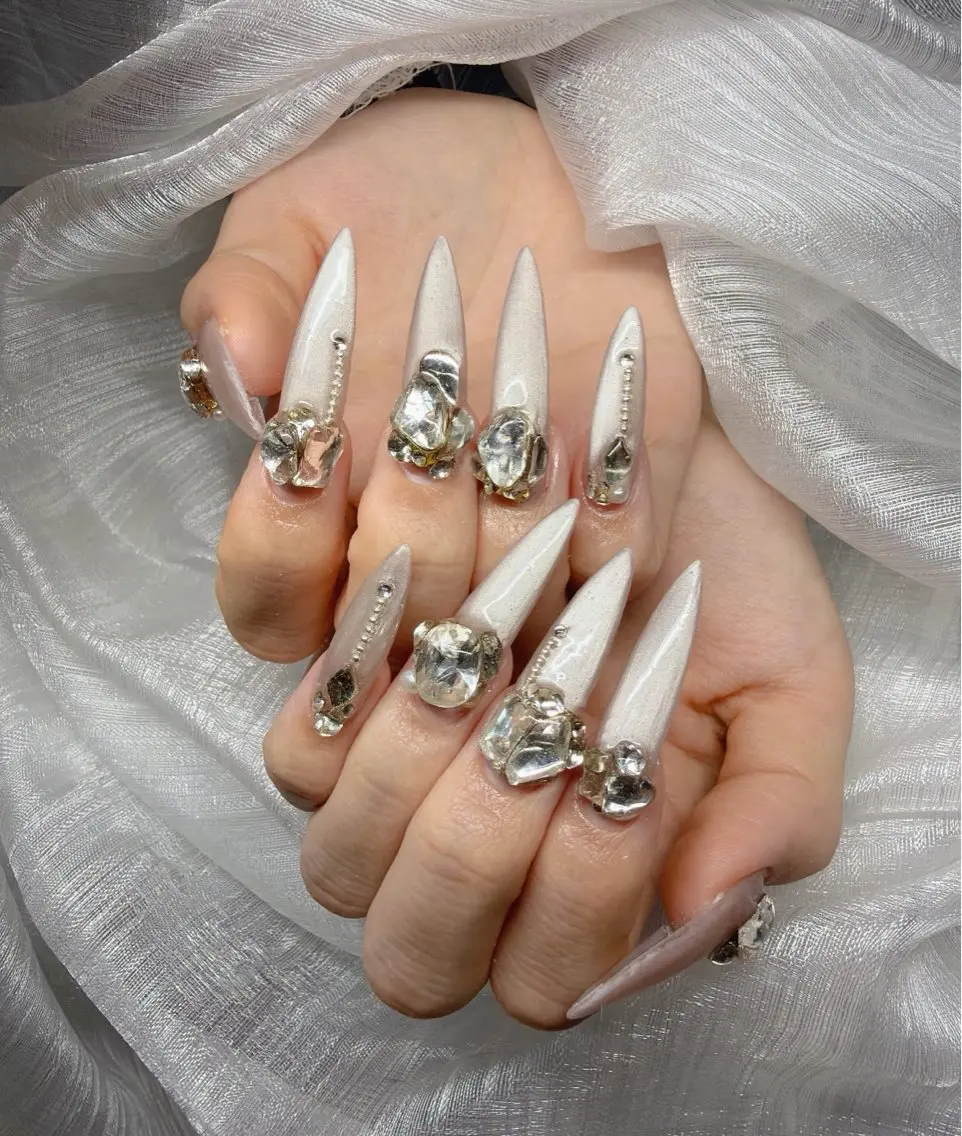 ネイル ハンドネイル Lee Nailsのネイルデザイン