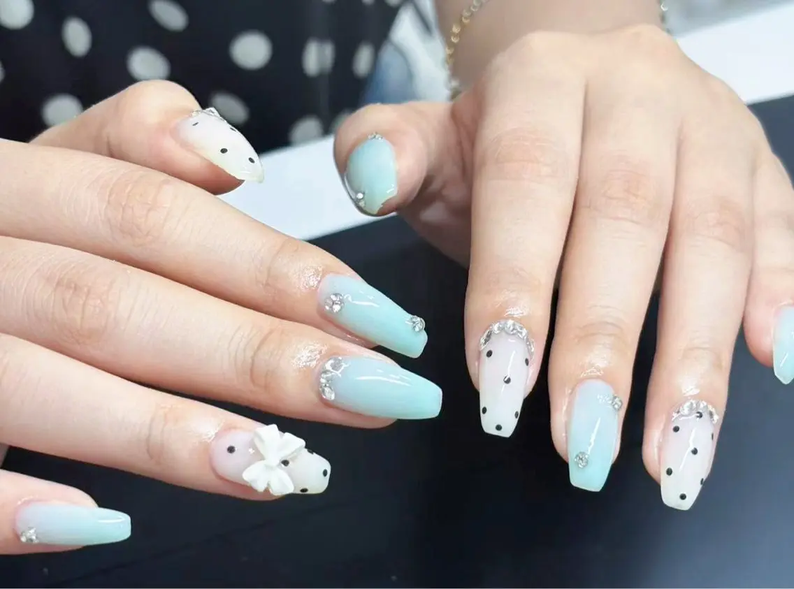 ネイル アートネイル ジェルネイル マグネットネイル Lu nailsalonのネイルデザイン