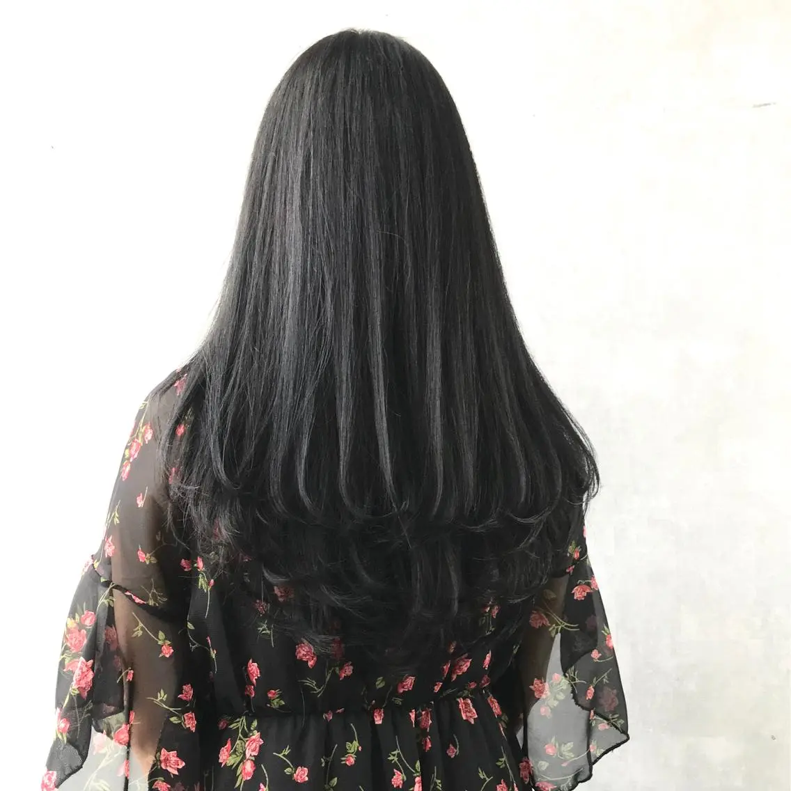 ロング カラー 黒髪 ブルーカラー ブルーブラック ヨシンモリ ムルギョル巻き K-POP好き美容師 🇰🇷Kai.Yのヘアスタイル
