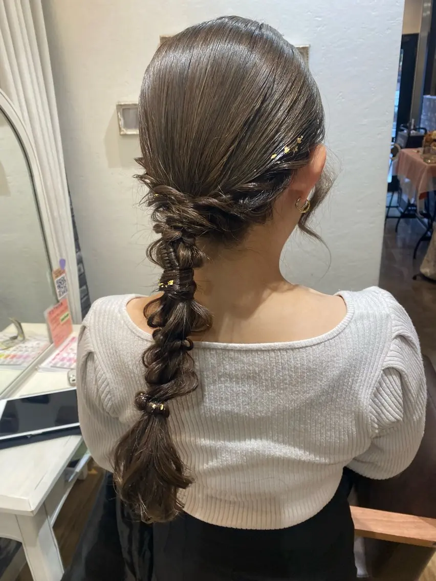 ロング ヘアアレンジ ヘアセット attra昭和町店. momoのヘアスタイル