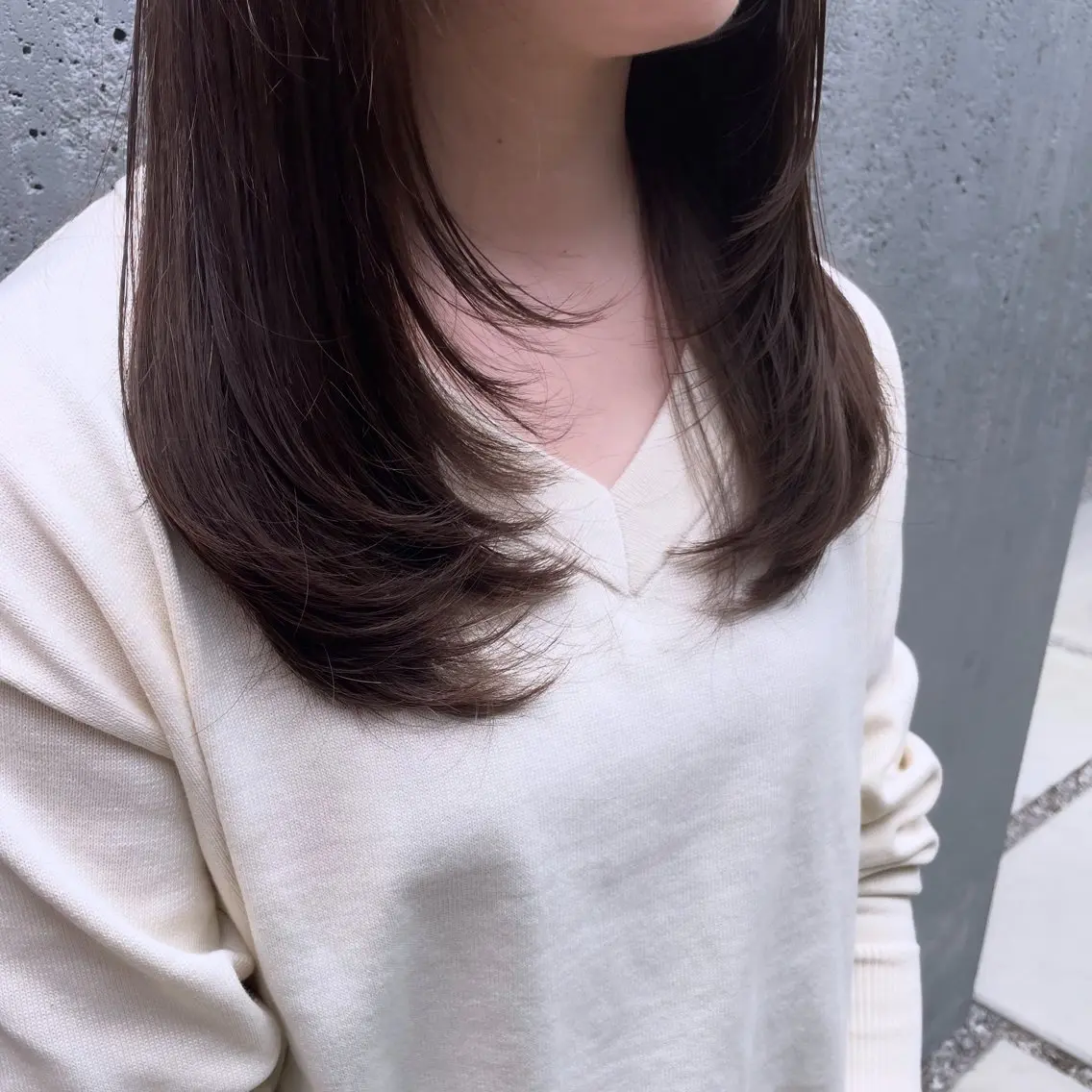 ミディアム レイヤーカット カット emusalon Rinaのヘアスタイル
