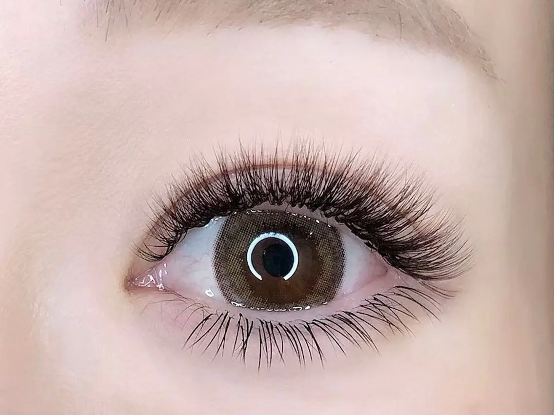 3Dボリュームラッシュ30分リペア🩵他店付け足し🆗LED変更+1000円✨の写真