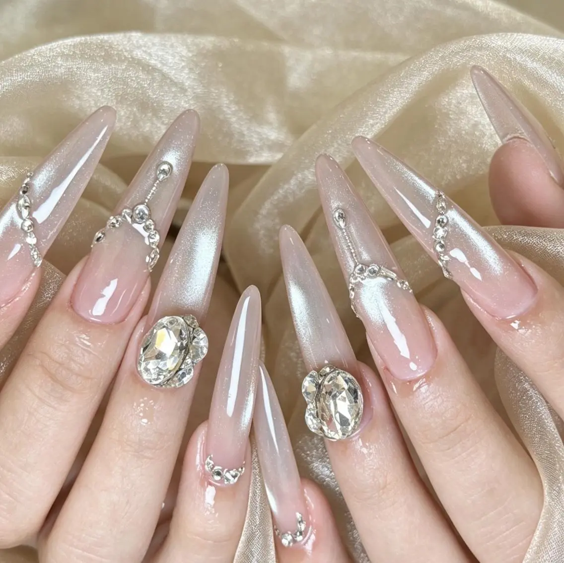 ネイル ハンドネイル エリ🫧 nail池袋東口のネイルデザイン