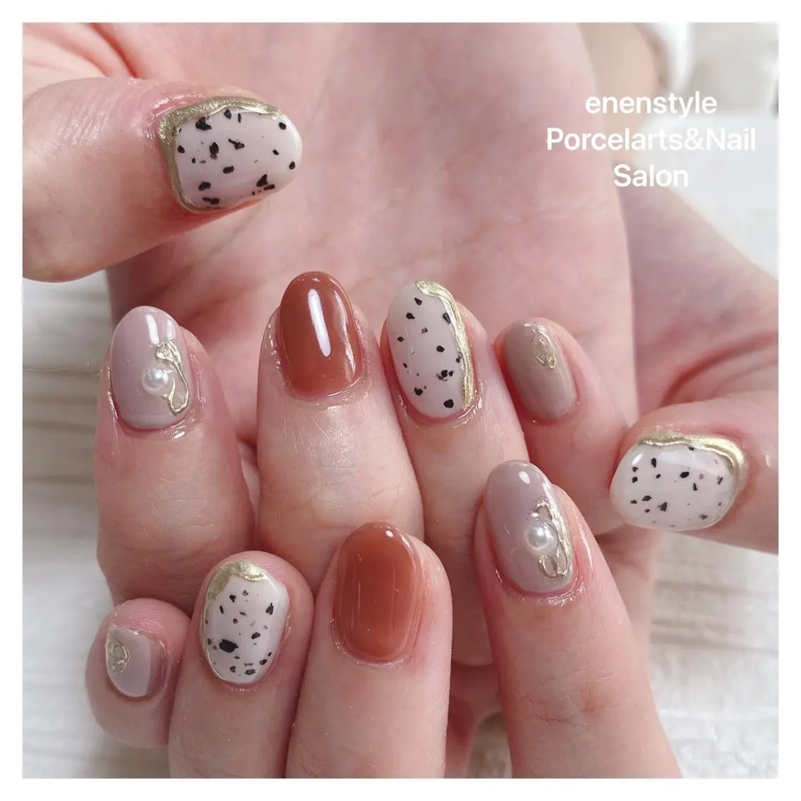 ミディアム ネイル ハンドネイル 🐾enen style 🐾のネイルデザイン