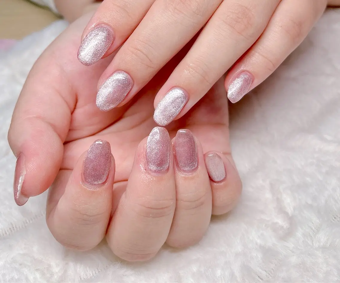 平日限定‼️10本長さだし💅🏽ミラーorマグネットor先端ラメorラメホロ埋めつくし🖤（平日以外¥11000）の写真