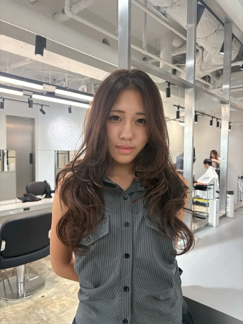 ロング カラー カット ヘアカラー トリートメント 🎀透明感カラー/韓 国レイヤー/Airiのヘアスタイル