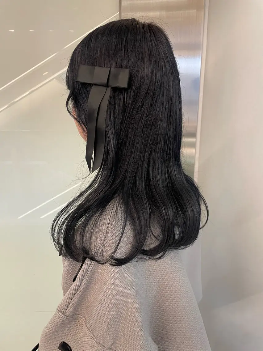 カラー Anri /カラーモデルのヘアスタイル