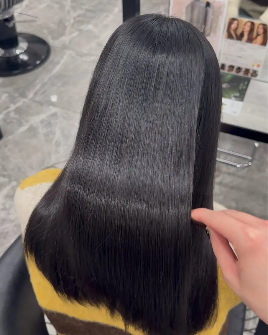 ロング 伸ばしかけ 髪質改善 縮毛矯正 カット ヘアカラー 縮毛矯正 トリートメント りきと🦋河原町 縮毛矯正/艶カラーのヘアスタイル