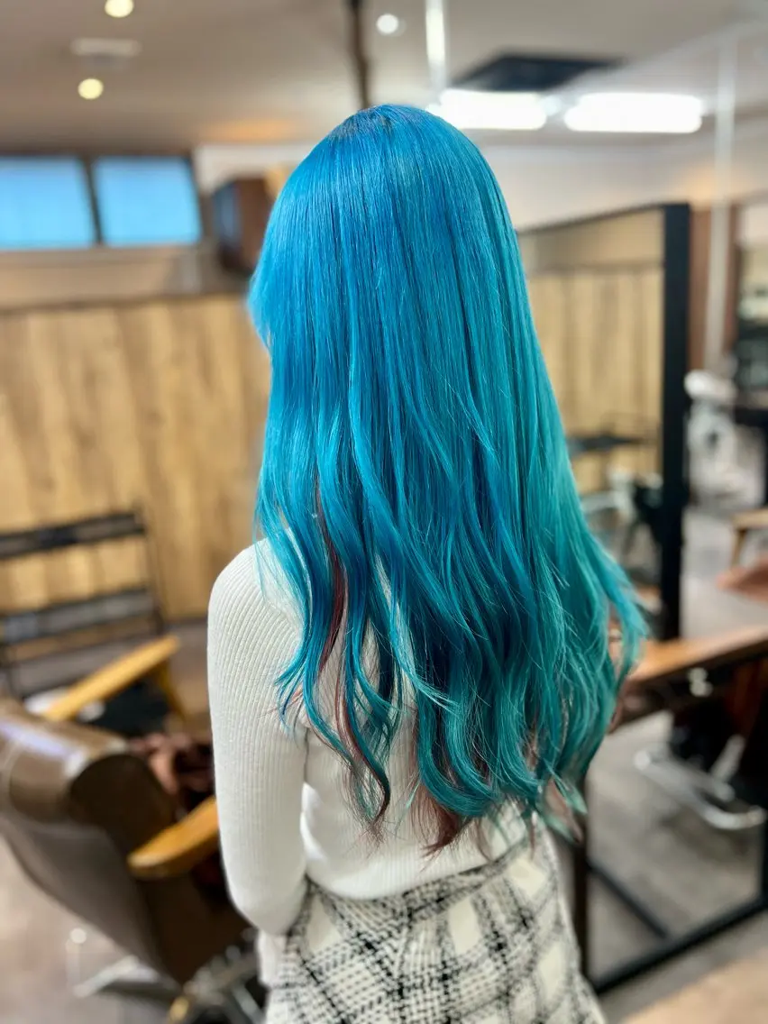 ロング カラー ブリーチ 縮毛矯正 LE Nのヘアスタイル