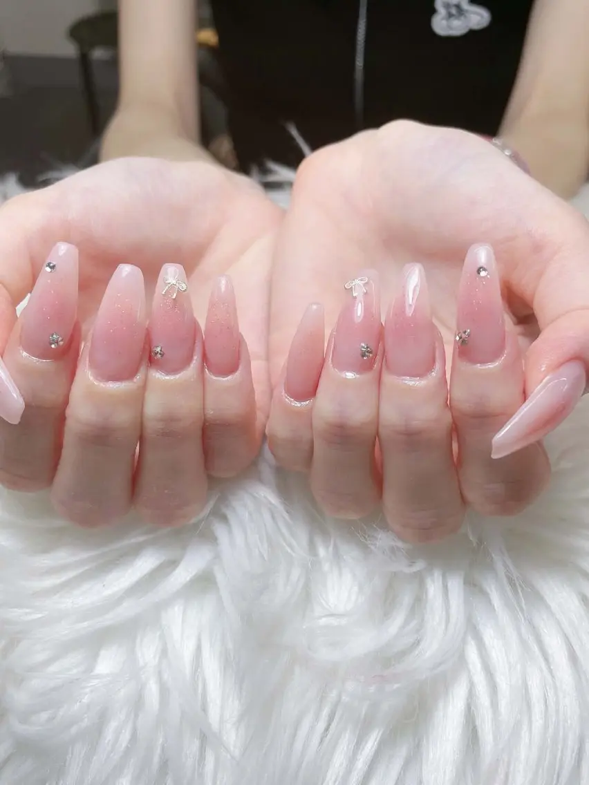 ネイル 長さ出し フレンチネイル グラデーション 韓国ネイル マグネットネイル ハンドネイル Lannie nailのネイルデザイン