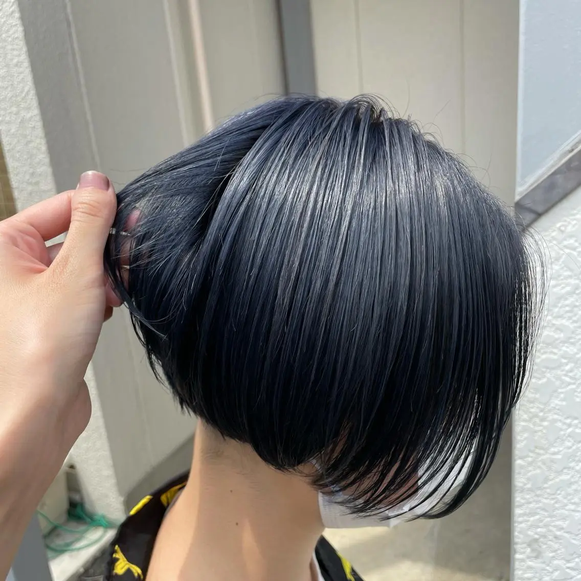 ショート カラー ブリーチ ダブルカラー カット インナーカラー 推し ブリーチ 髪質改善のヘアスタイル
