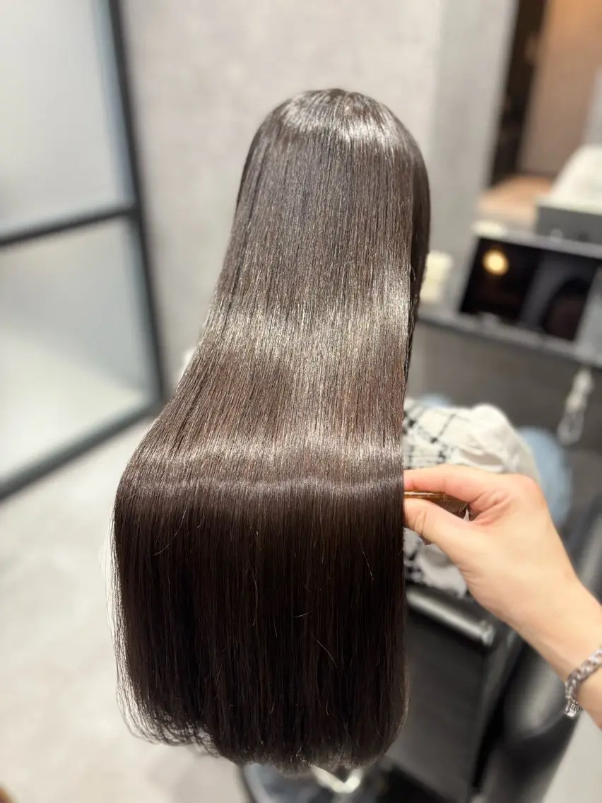 ロング カット 縮毛矯正 little 小濱彰太のヘアスタイル